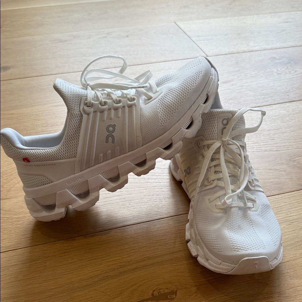 On Running - Cloudswift 3 AD Running Shoe - Picture 3 of 7